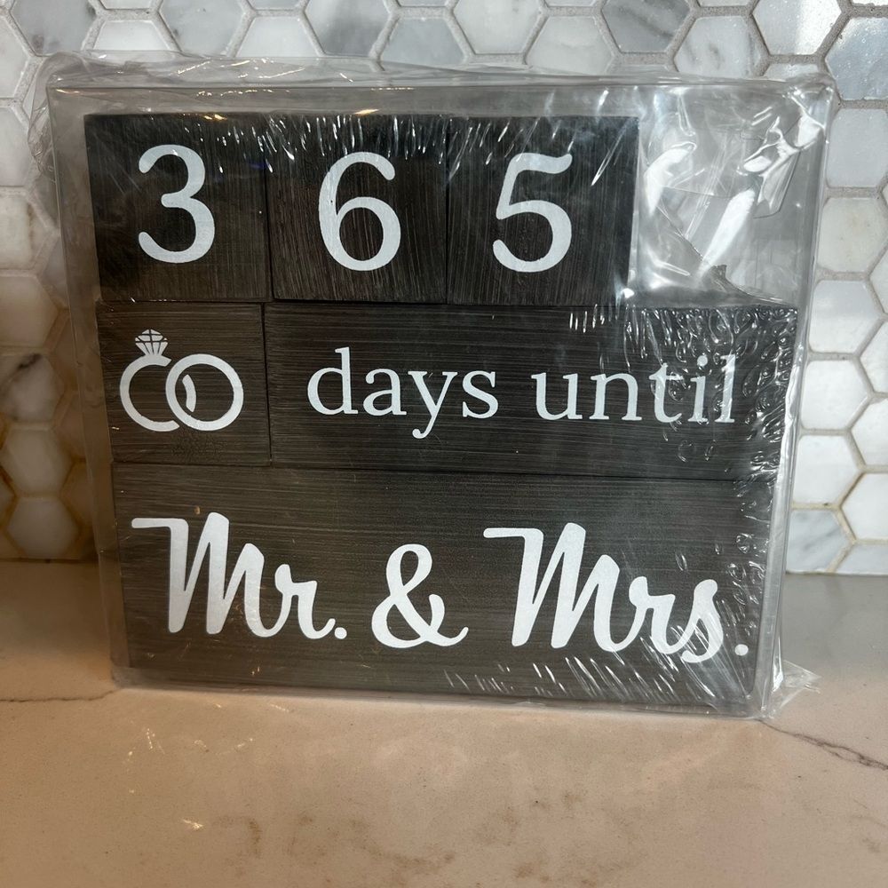 Wedding Countdown Calendar Wooden Blocks for Engagement or Bridal Shower NEW